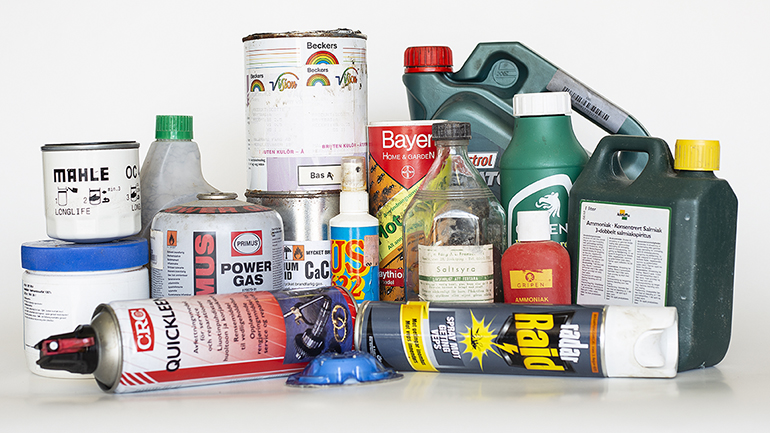 Sprayer, målarfärg, gas, olja och andra farliga produkter.